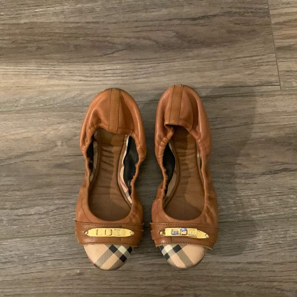 Burberry Flats